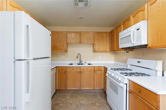 10525 Pine Glen Avenue 108, Las Vegas, NV 89144