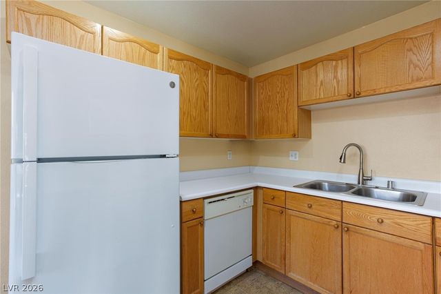 10525 Pine Glen Avenue 108, Las Vegas, NV 89144