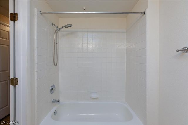 10525 Pine Glen Avenue 108, Las Vegas, NV 89144