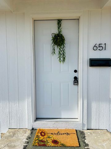 651 N EDGEMOOR ST, Wichita, KS 67208