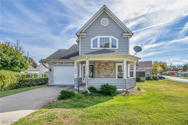 38514 N Beachview Road, Willoughby, OH 44094