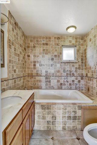 3314 Storer Ave, Oakland, CA 94619