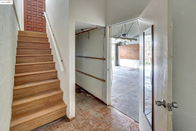 3314 Storer Ave, Oakland, CA 94619