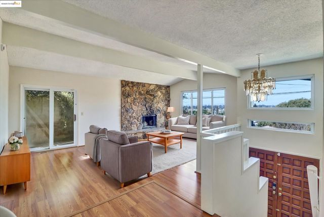 3314 Storer Ave, Oakland, CA 94619