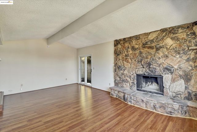 3314 Storer Ave, Oakland, CA 94619