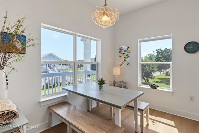 131 Beach View Drive, Pass Christian, MS 39571
