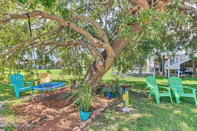 131 Beach View Drive, Pass Christian, MS 39571