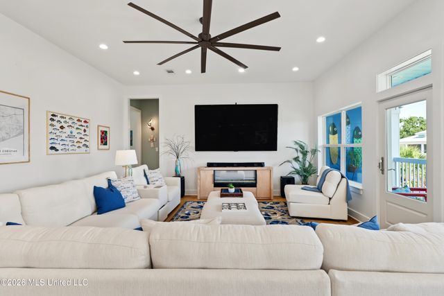 131 Beach View Drive, Pass Christian, MS 39571