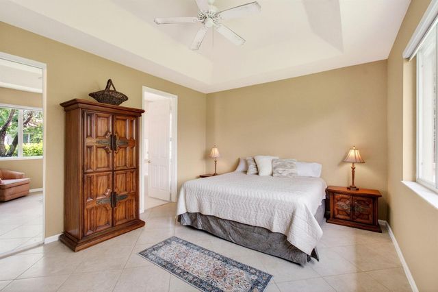 9635 Sandpiper Shores Way, West Palm Beach, FL 33411