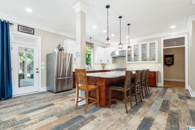 3144 CAHABA VALLEY ROAD, Indian Springs Village, AL 35124