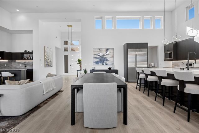 164 Vista Terrazza Street, Henderson, NV 89011