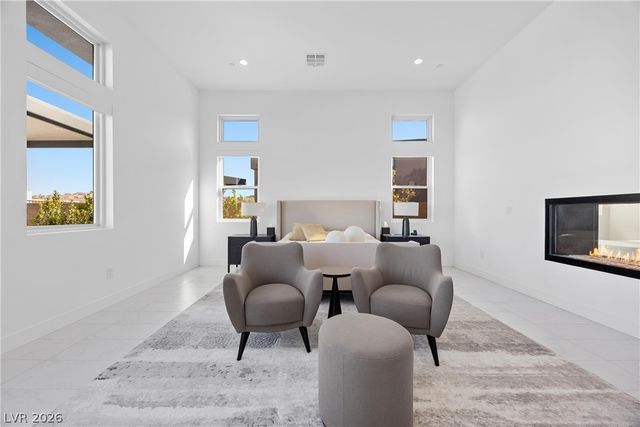 164 Vista Terrazza Street, Henderson, NV 89011
