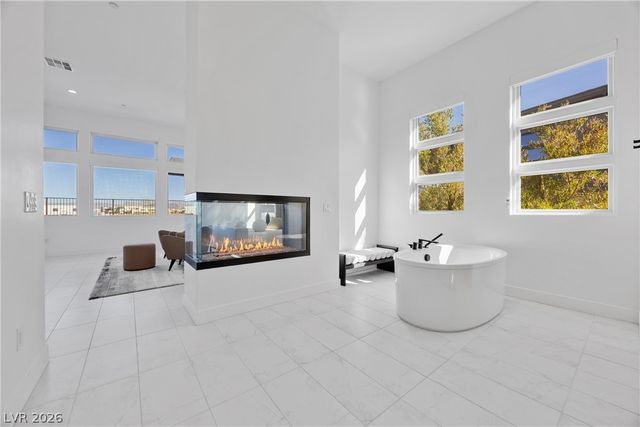 164 Vista Terrazza Street, Henderson, NV 89011