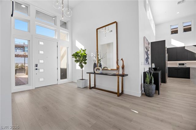 164 Vista Terrazza Street, Henderson, NV 89011