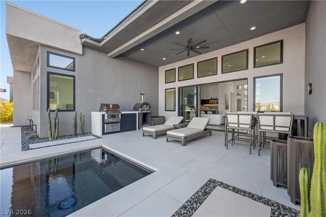 164 Vista Terrazza Street, Henderson, NV 89011