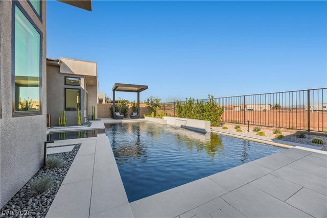 164 Vista Terrazza Street, Henderson, NV 89011