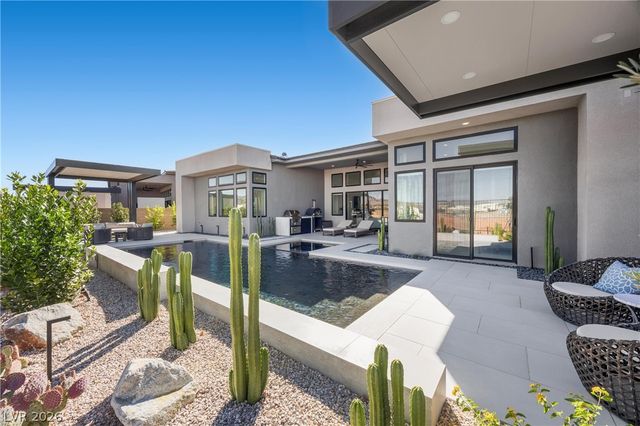 164 Vista Terrazza Street, Henderson, NV 89011