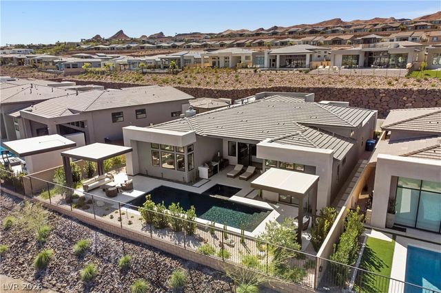164 Vista Terrazza Street, Henderson, NV 89011