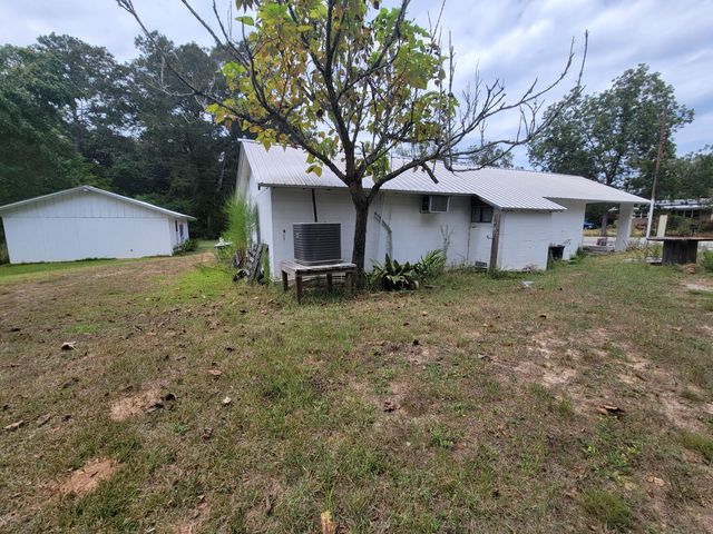 7575 N Us Highway 331, Defuniak Springs, FL 32433