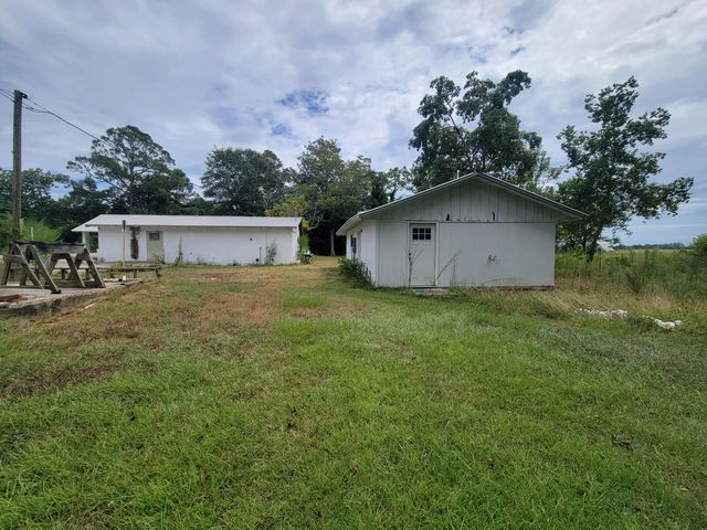 7575 N Us Highway 331, Defuniak Springs, FL 32433