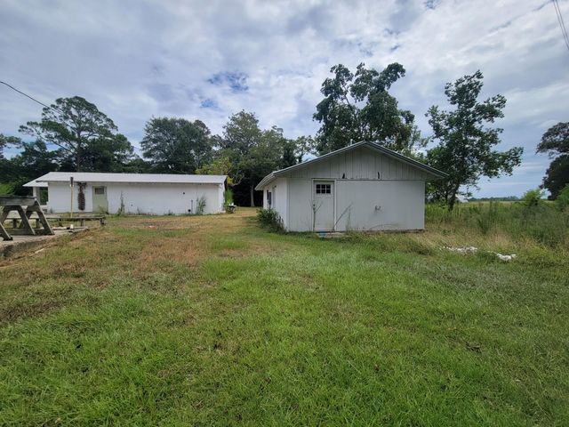 7575 N Us Highway 331, Defuniak Springs, FL 32433