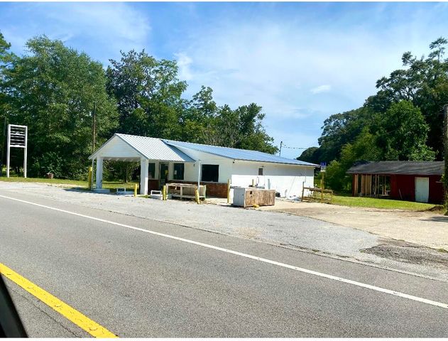 7575 N Us Highway 331, Defuniak Springs, FL 32433