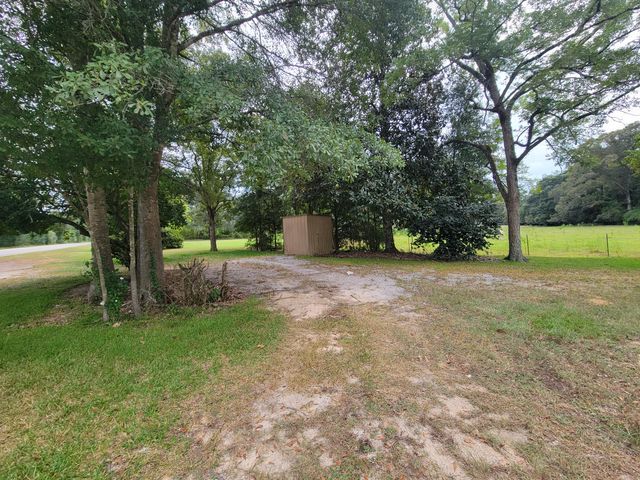 7575 N Us Highway 331, Defuniak Springs, FL 32433