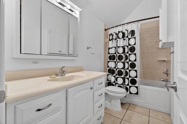38327 HAMRICH DRIVE, Dade City, FL 33525