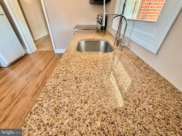 19 4TH AVE, Roebling, NJ 08554