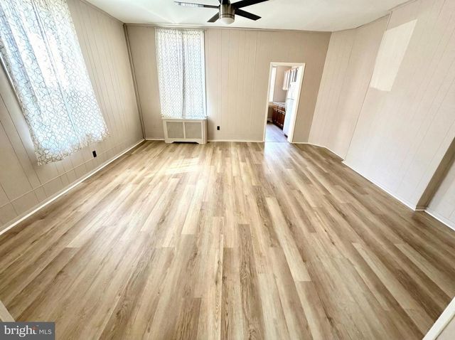 19 4TH AVE, Roebling, NJ 08554