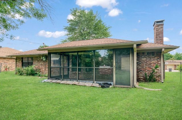 345 33rd Street NE, Paris, TX 75460