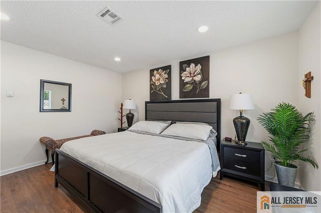 297 Yardley Drive 297A, Monroe, NJ 08831