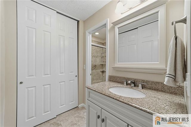 297 Yardley Drive 297A, Monroe, NJ 08831