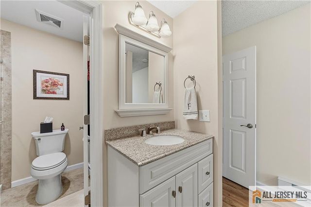 297 Yardley Drive 297A, Monroe, NJ 08831