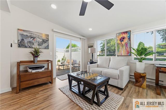 297 Yardley Drive 297A, Monroe, NJ 08831