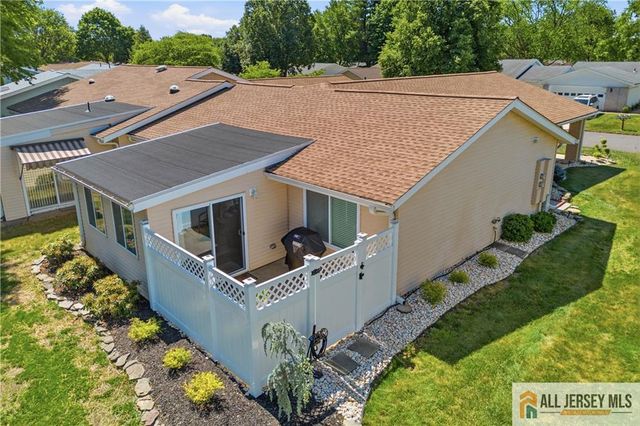 297 Yardley Drive 297A, Monroe, NJ 08831