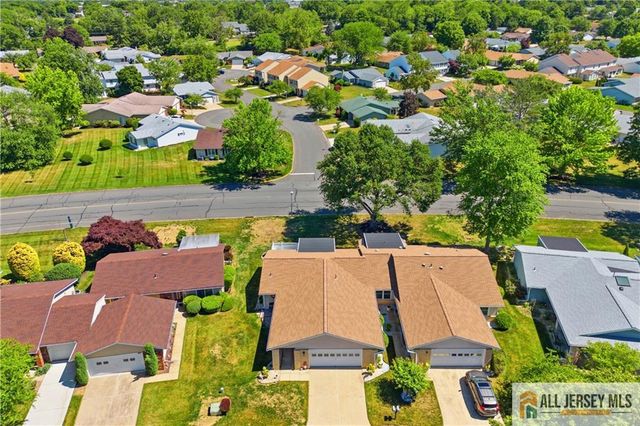 297 Yardley Drive 297A, Monroe, NJ 08831