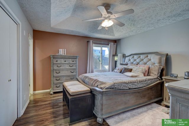 8849 N 81 Avenue, Omaha, NE 68122