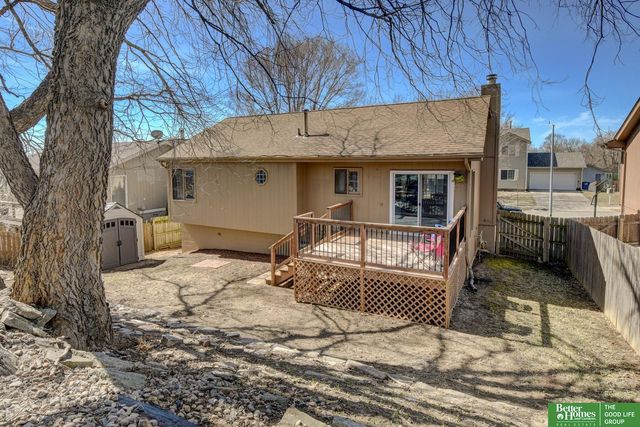 8849 N 81 Avenue, Omaha, NE 68122