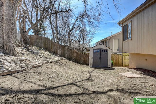 8849 N 81 Avenue, Omaha, NE 68122