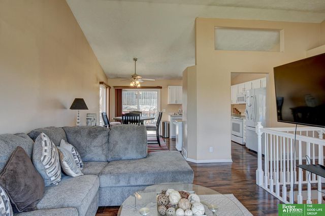 8849 N 81 Avenue, Omaha, NE 68122