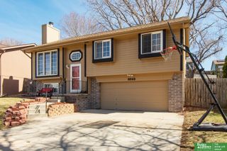 8849 N 81 Avenue, Omaha, NE 68122