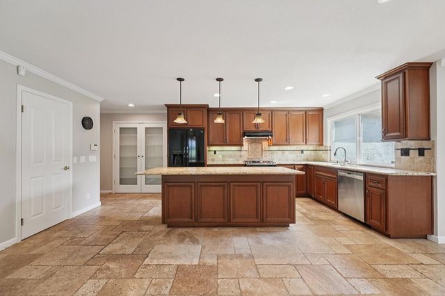 6620 Thames Drive, Gilroy, CA 95020