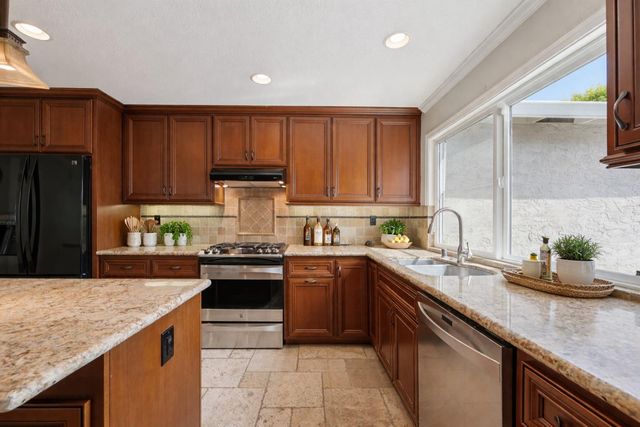 6620 Thames Drive, Gilroy, CA 95020