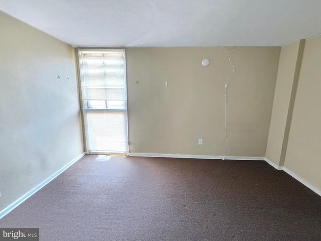 4037 BALTIMORE AVE, Philadelphia, PA 19104