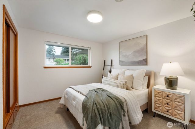 1104 Paradise Parkway, Fircrest, WA 98466