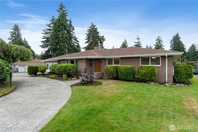 1104 Paradise Parkway, Fircrest, WA 98466