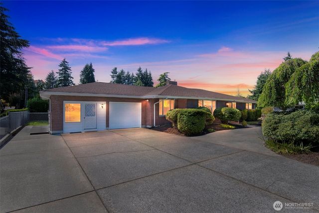 1104 Paradise Parkway, Fircrest, WA 98466