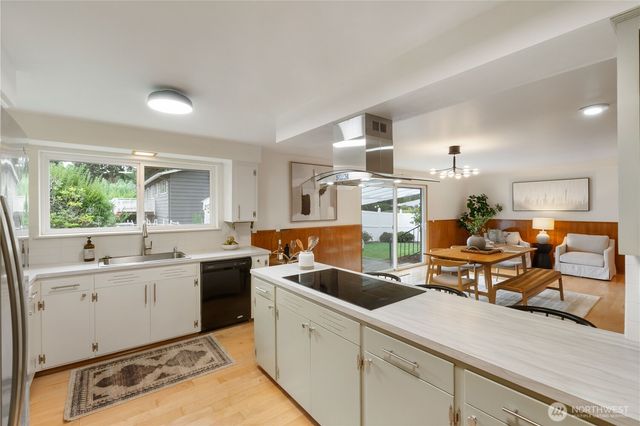 1104 Paradise Parkway, Fircrest, WA 98466