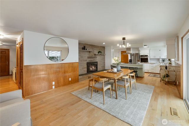 1104 Paradise Parkway, Fircrest, WA 98466